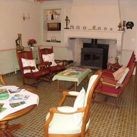 Maison De Charme De 1851 Au Coeur Des Cotes De Meuse - Fr-1-585-119 Bed & Breakfast Watronville