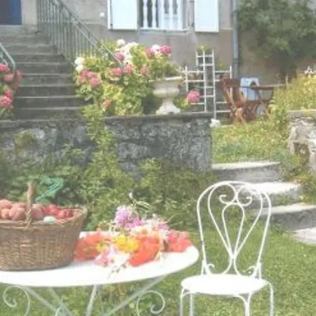 Maison De Charme De 1851 Au Coeur Des Cotes De Meuse - Fr-1-585-119 Bed & Breakfast 3*