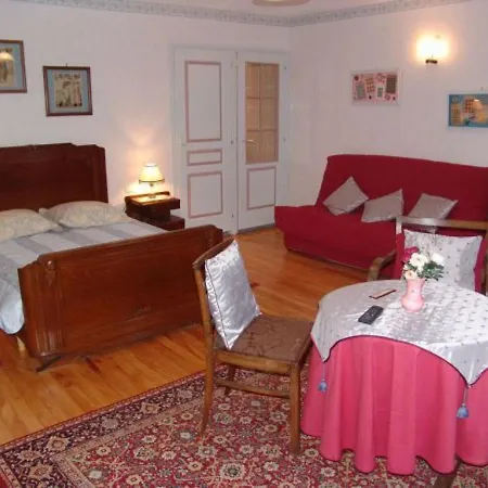 Maison De Charme De 1851 Au Coeur Des Cotes De Meuse - Fr-1-585-119 3* Watronville