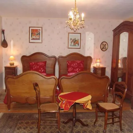 Maison De Charme De 1851 Au Coeur Des Cotes De Meuse - Fr-1-585-119 Bed & Breakfast