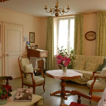 Maison De Charme De 1851 Au Coeur Des Cotes De Meuse - Fr-1-585-119 Bed & Breakfast Watronville